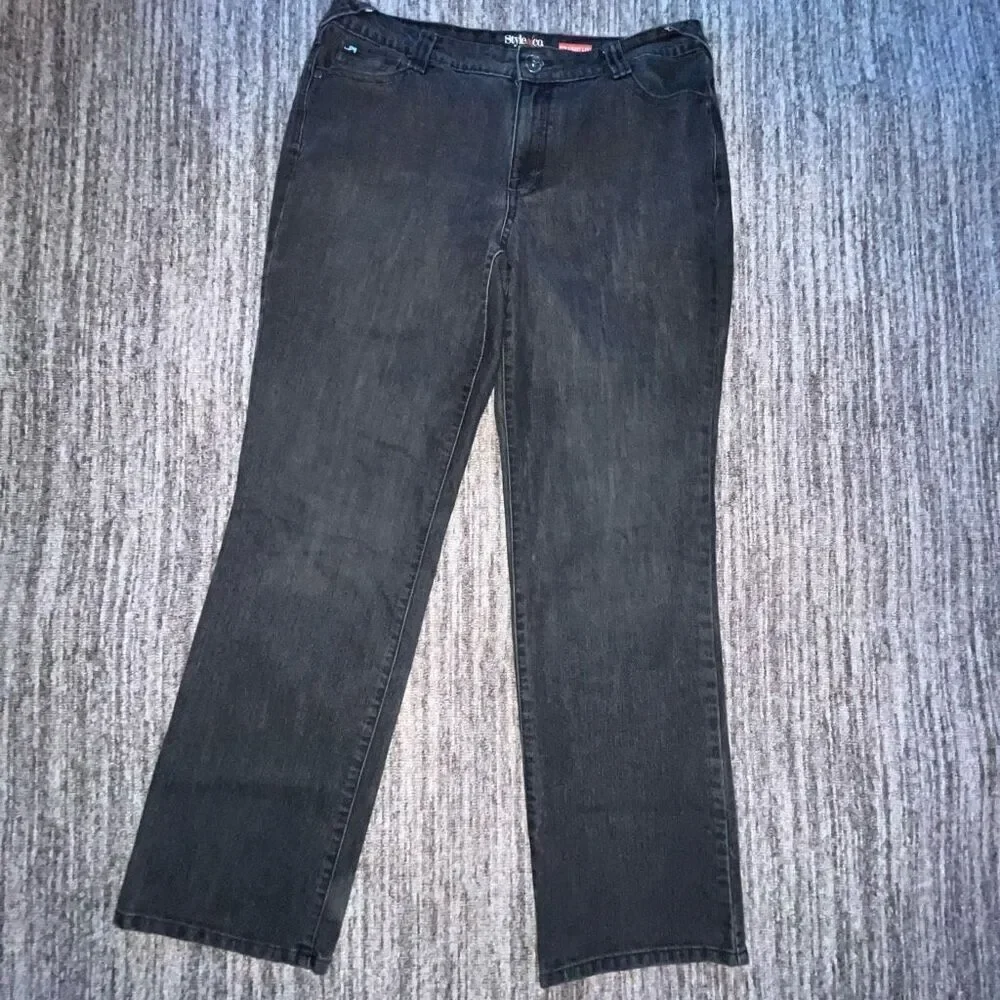 Style &‎ Co Women’s Size 12 Straight Leg Hip Hugger Jeans Black Faded Denim